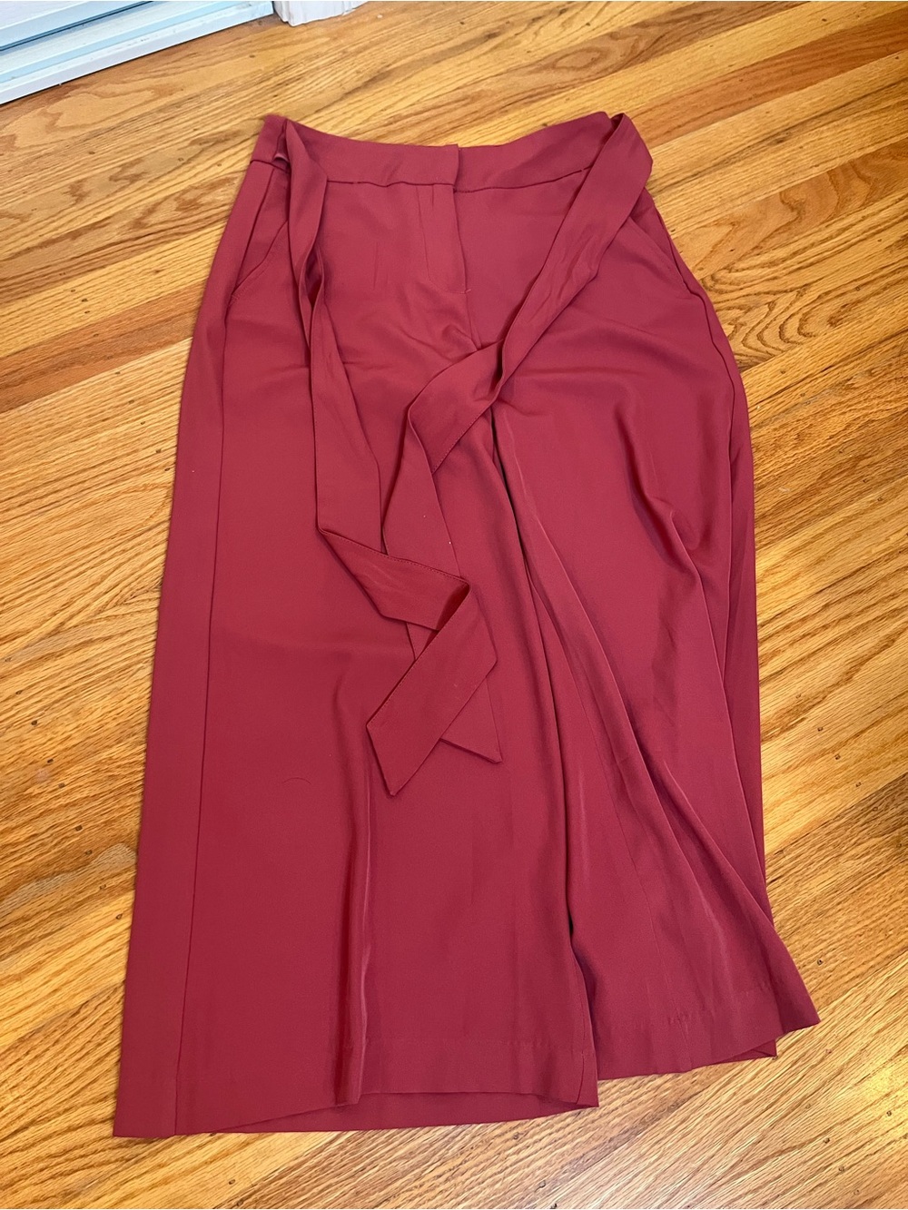 Women's Wrap Midi Pants in Burgundy